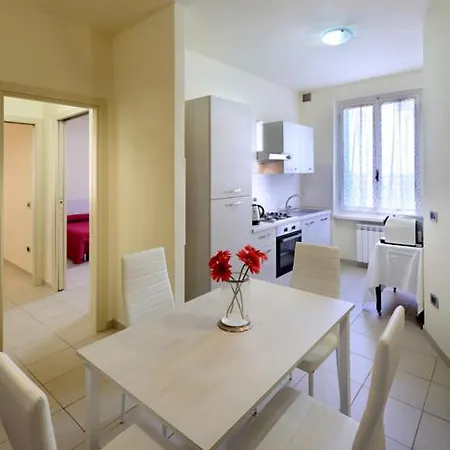 Borgo Toscano - *
