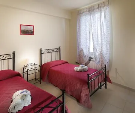 Apartment Borgo Toscano - *